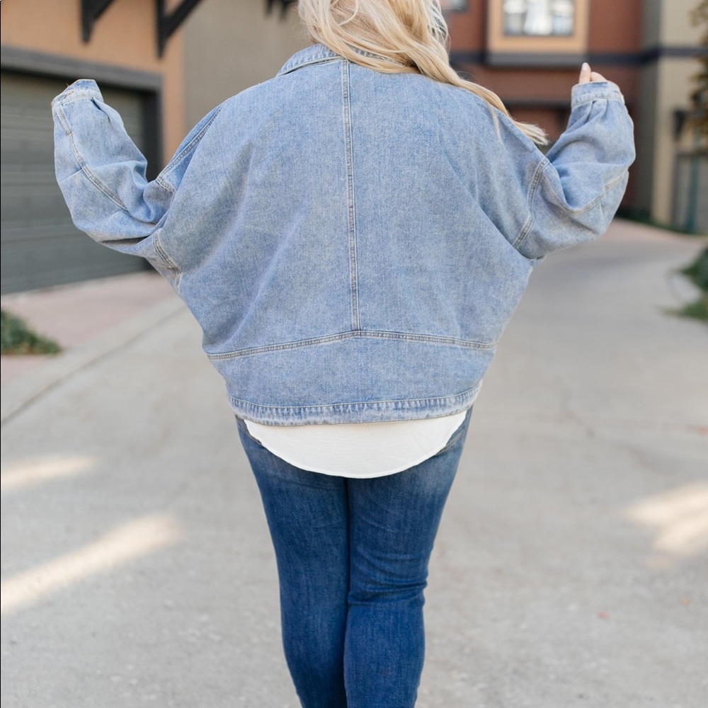 Every Season Oversized Denim Jacket - Picture 4 of 14